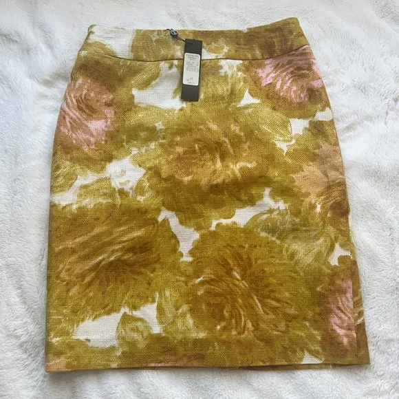 New Talbots Cotton Skirt, Flower Pattern, Size 4 Petite - Picture 1 of 6